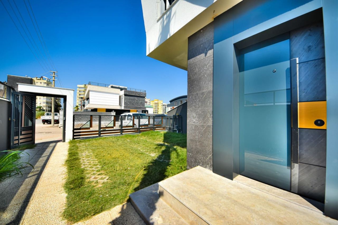 Вилла в Анталии, Турция, 235 м2 фото 2