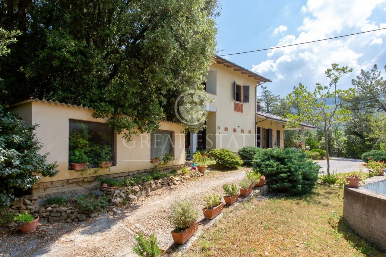 Дом в Кастильон-Фиорентино, Италия, 477.5 м2 фото 3