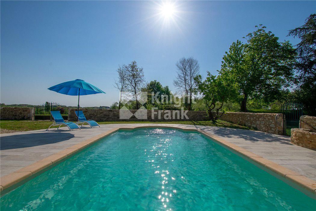 Особняк в Кондоме, Франция, 330 м2 фото 2