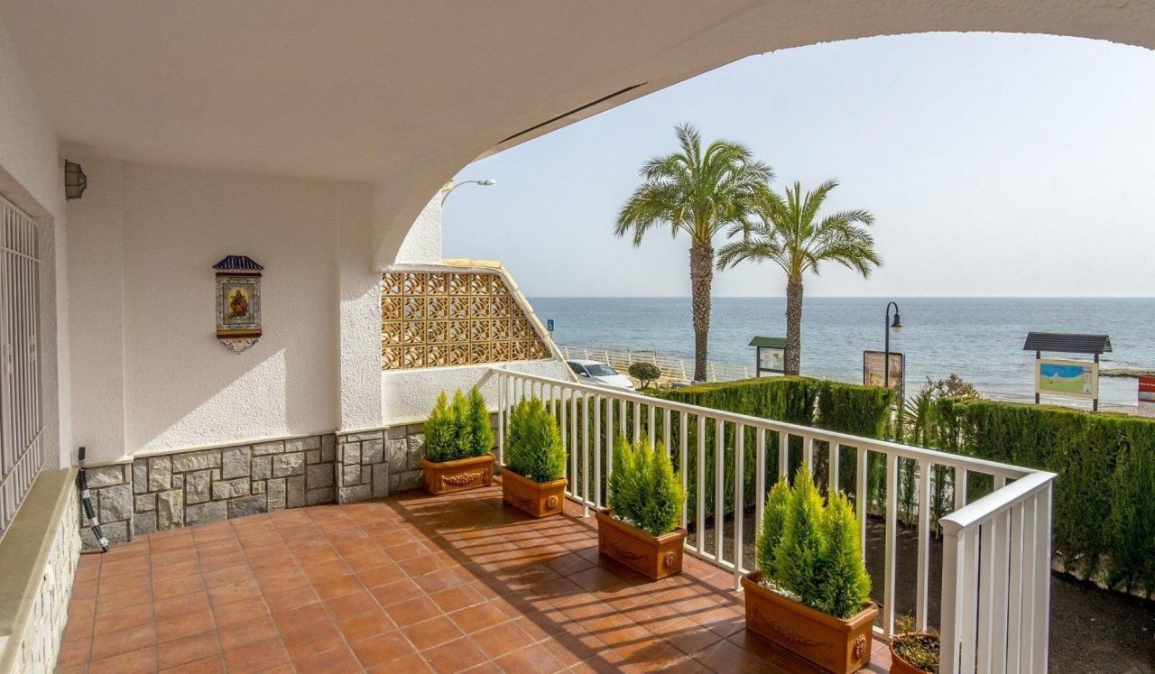 Дом в Деэса-де-Кампоаморе, Испания, 138 м2 фото 2