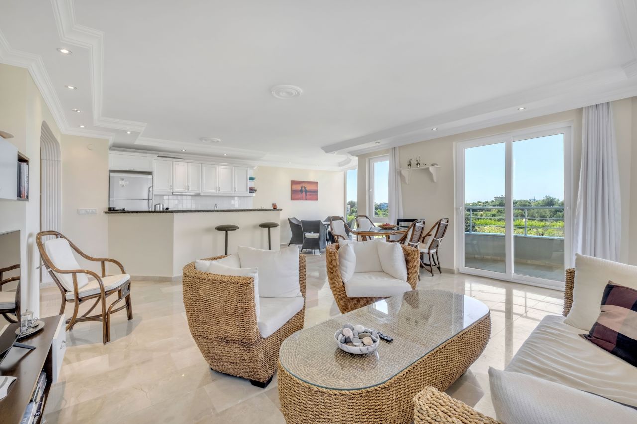 Квартира в Алании, Турция, 240 м2 фото 3
