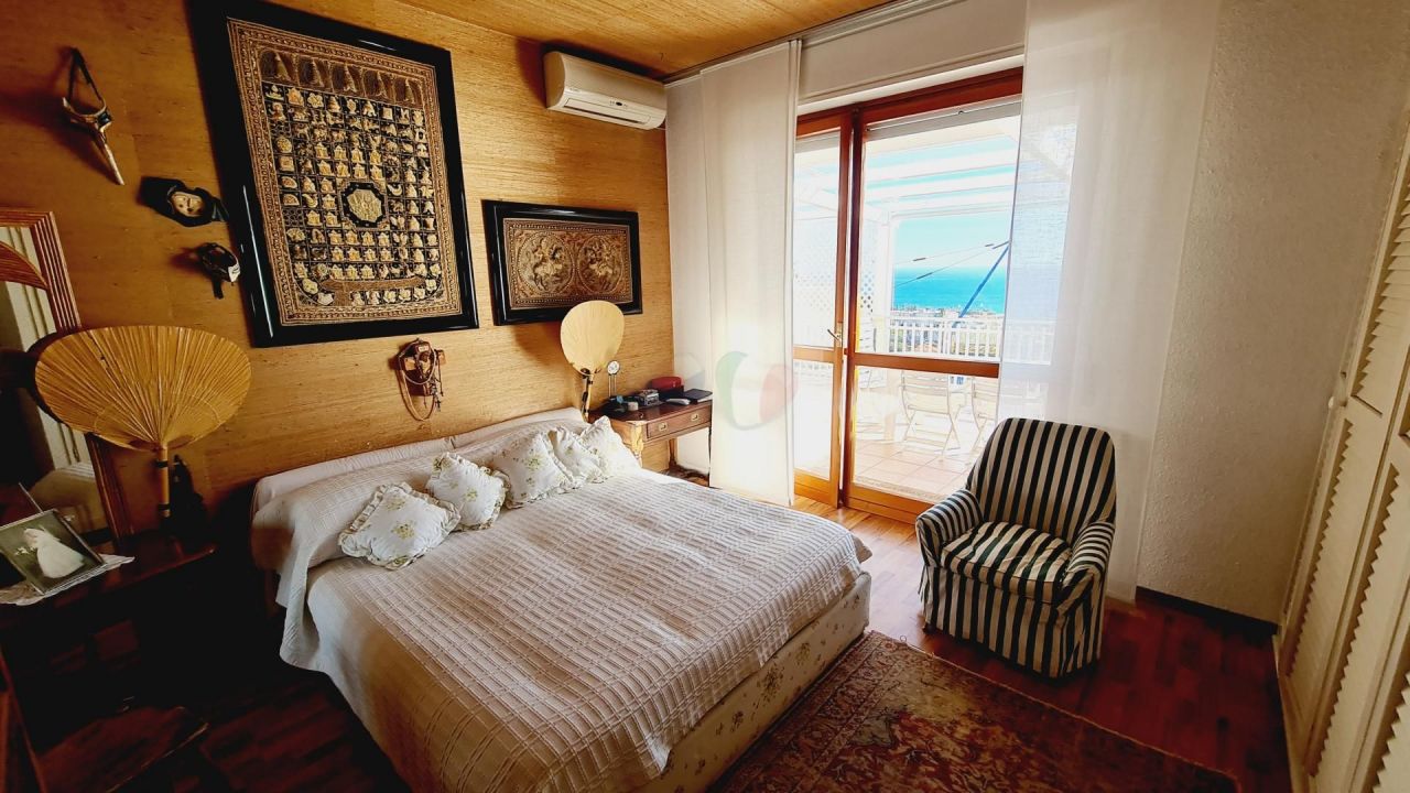 Пентхаус в Сан-Ремо, Италия, 120 м2 фото 5