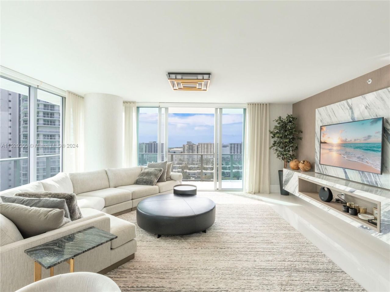Квартира в Майами, США, 180 м2 фото 1