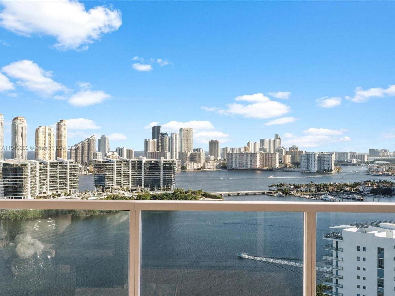 Квартира в Майами, США, 170 м2 фото 1
