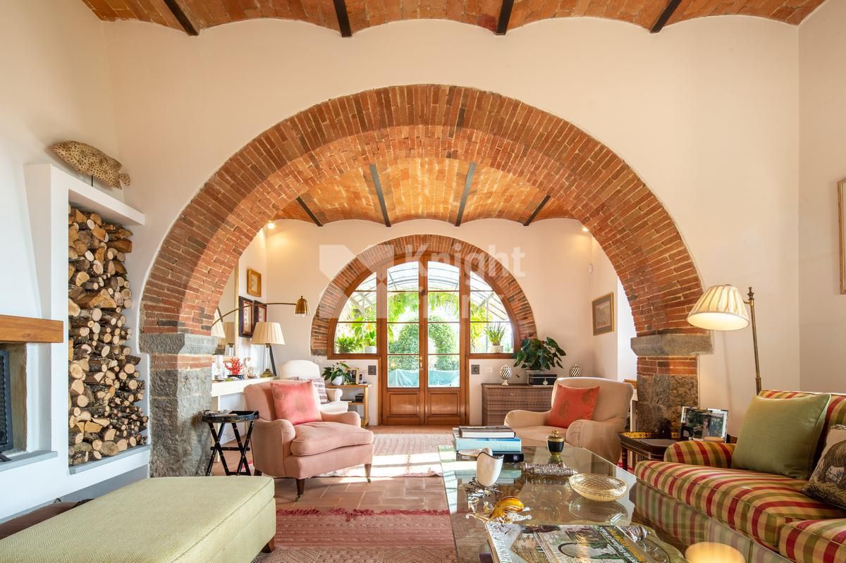 Вилла в Сиене, Италия, 320 м2 фото 2
