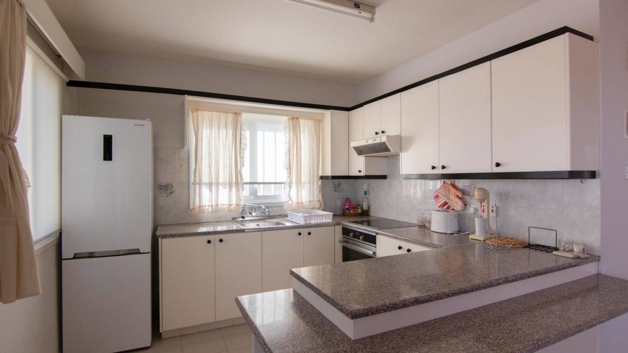 Апартаменты в Протарасе, Кипр, 70 м2 фото 2