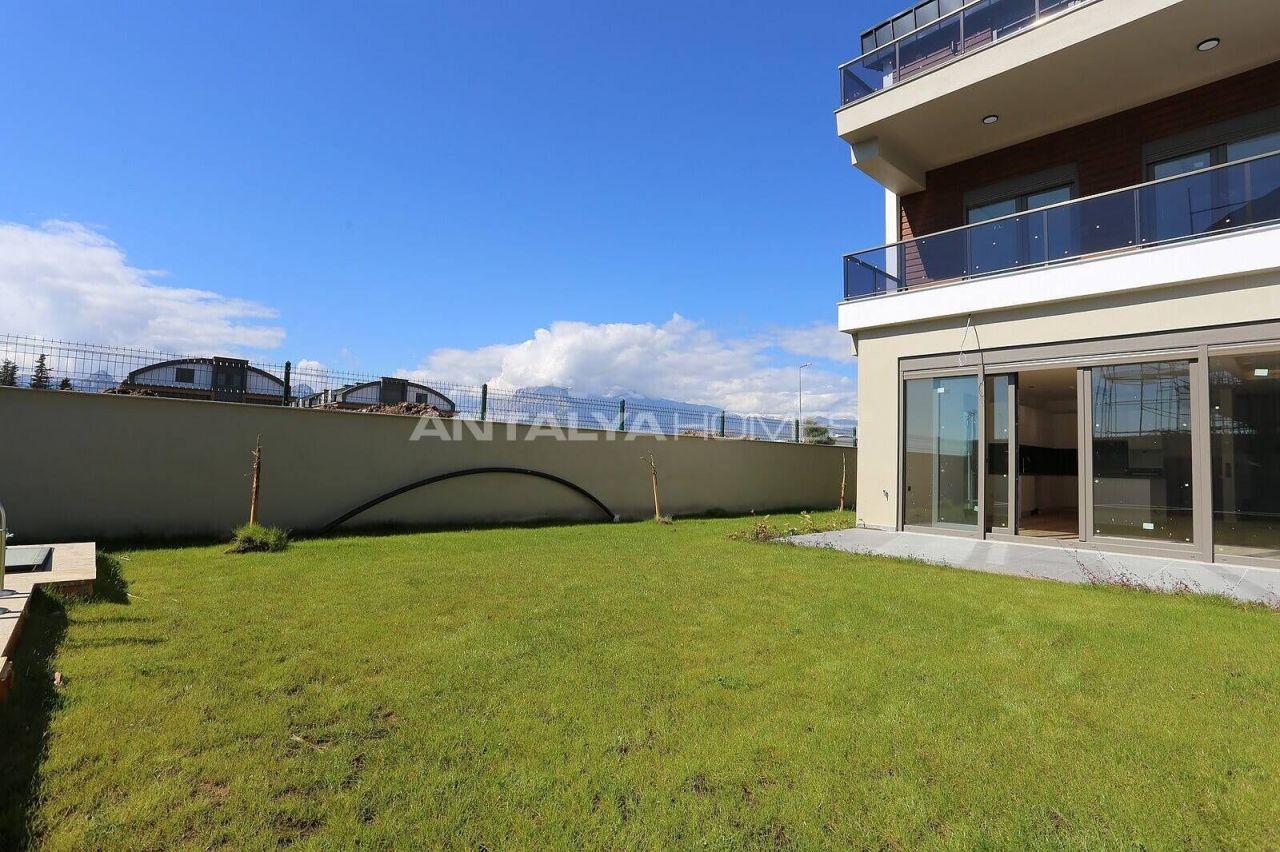 Вилла в Анталии, Турция, 340 м2 фото 2