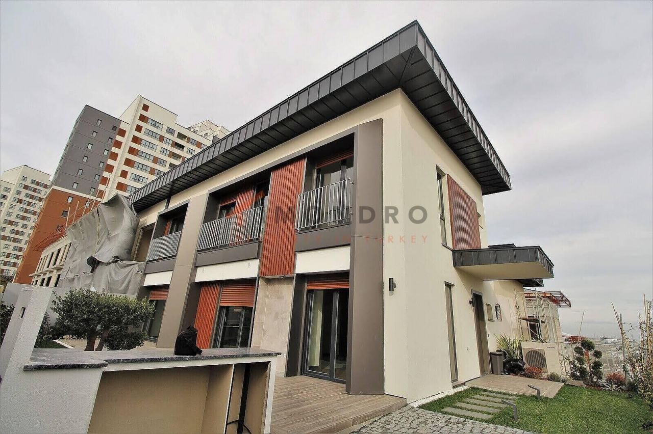 Дом в Башакшехире, Турция, 235 м2 фото 2