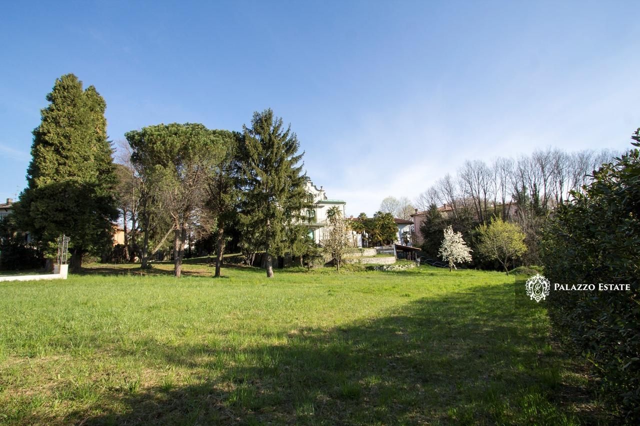 Вилла у озера Комо, Италия, 700 м2 фото 4