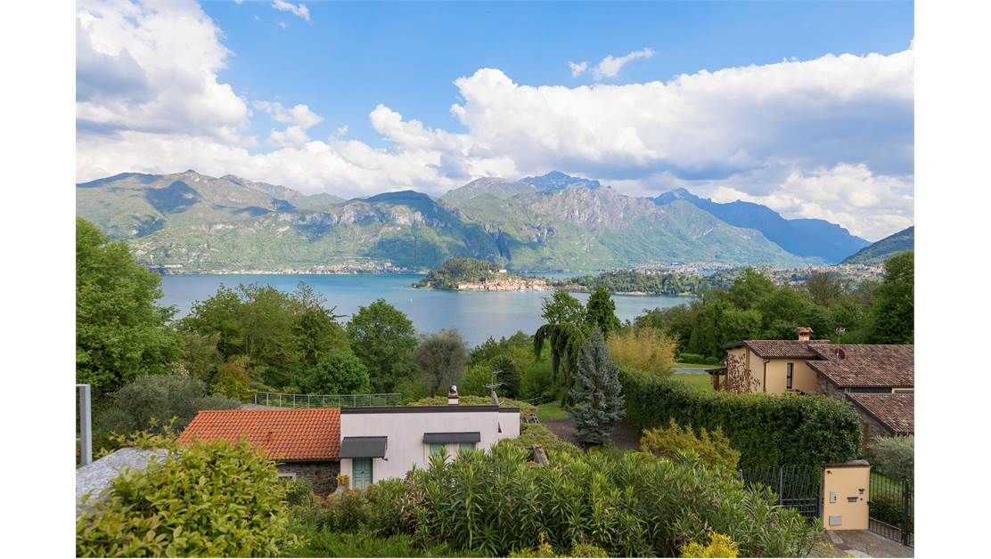 Вилла у озера Комо, Италия, 300 м2 фото 3