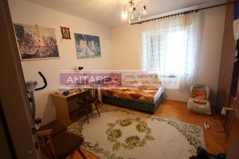 Апартаменты в Херцег-Нови, Черногория, 84 м2 фото 3