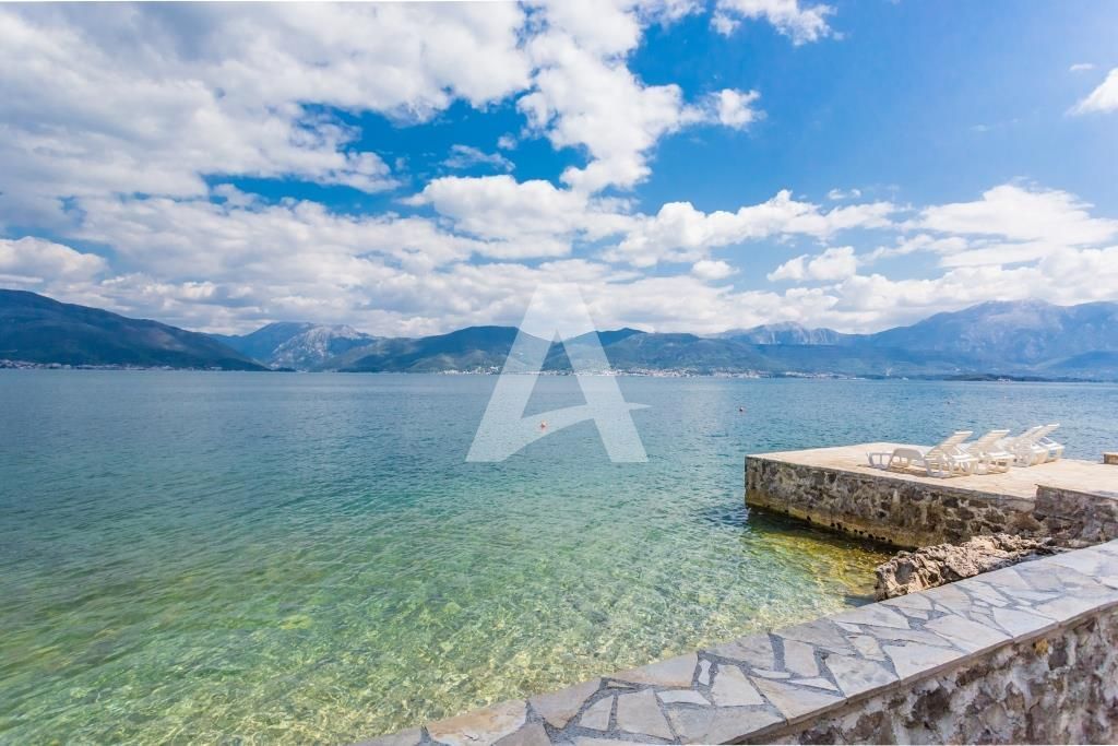 Вилла в Тивате, Черногория, 320 м2 фото 3