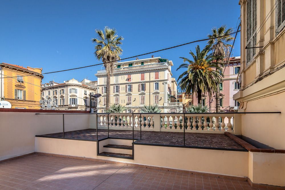 Апартаменты в Сан-Ремо, Италия, 80 м2 фото 2