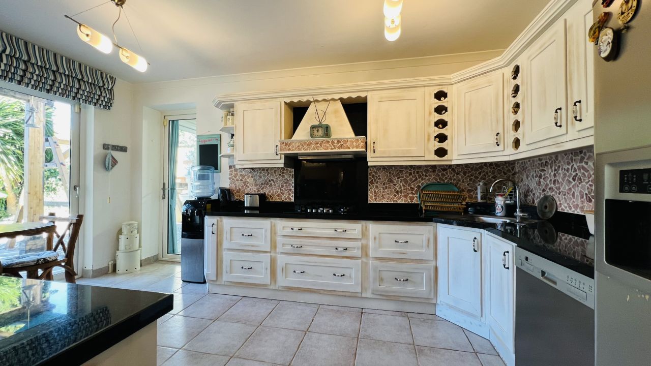 Вилла в Кемере, Турция, 200 м2 фото 4