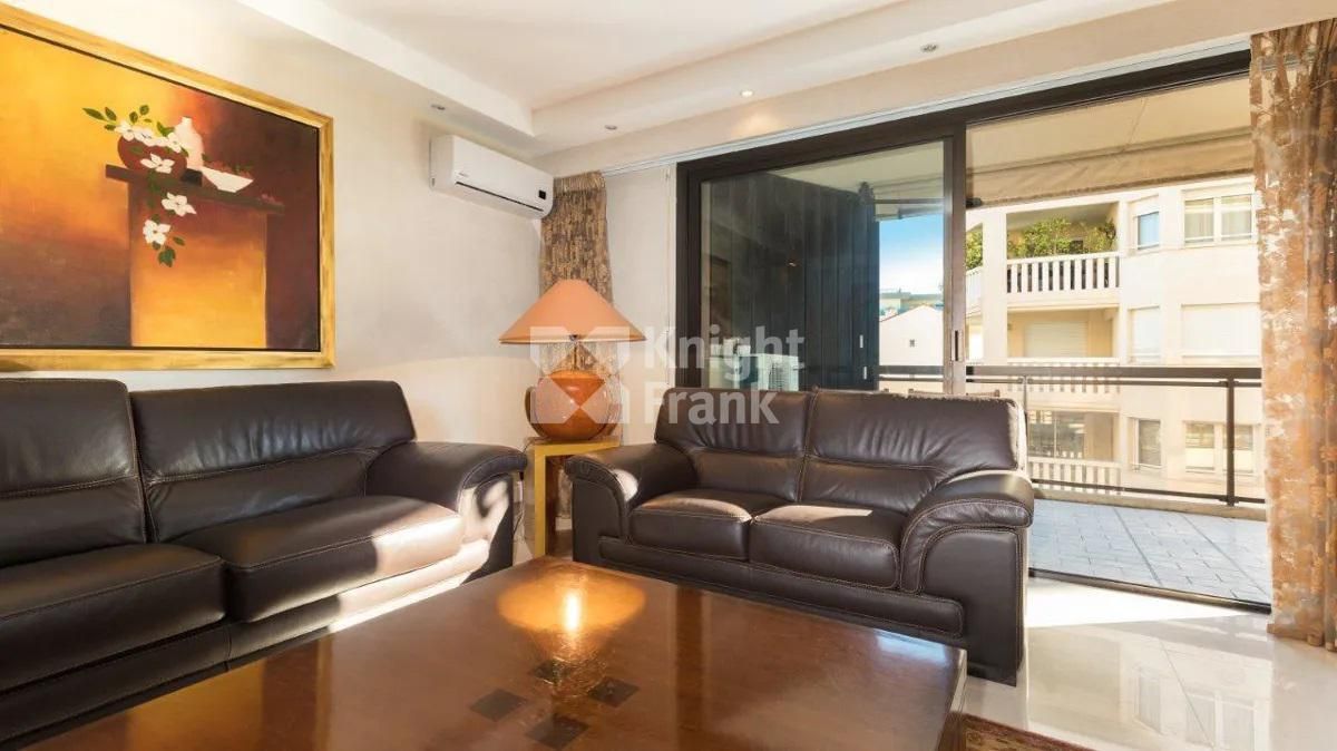 Апартаменты в Каннах, Франция, 82 м2 фото 2