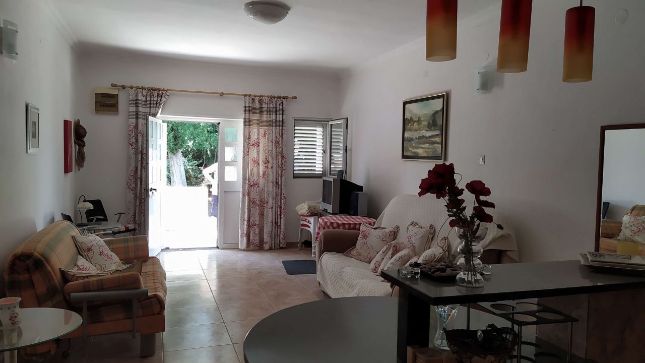 Квартира в Святом Стефане, Черногория, 50 м2 фото 2