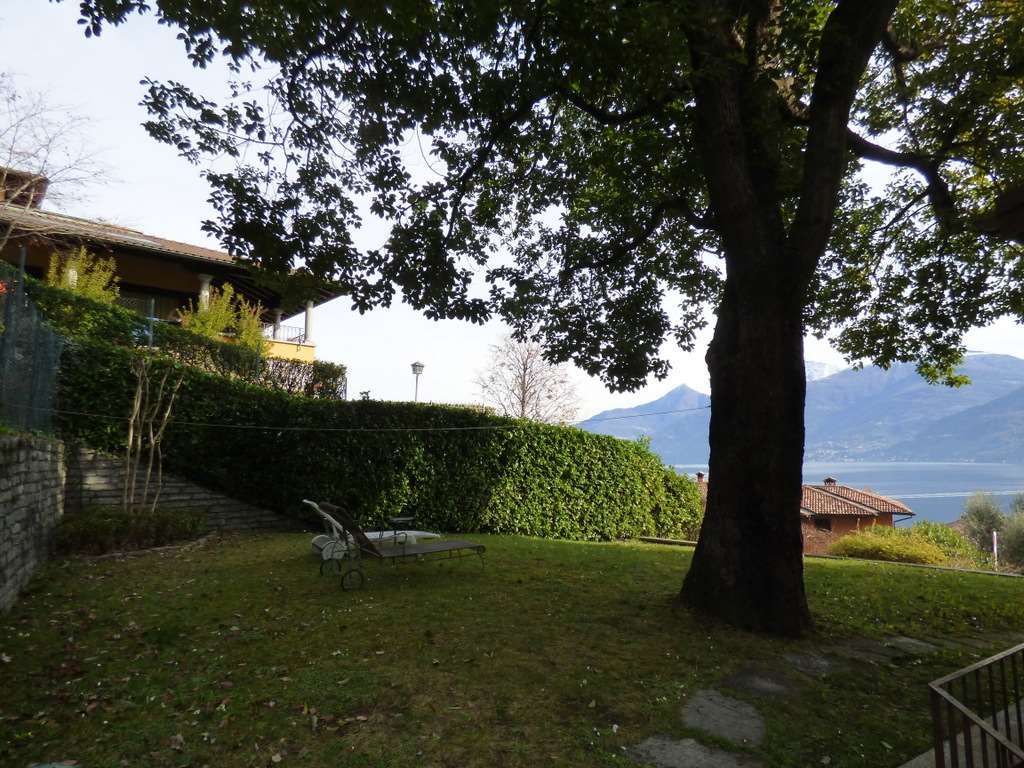 Квартира у озера Комо, Италия, 80 м2 фото 4