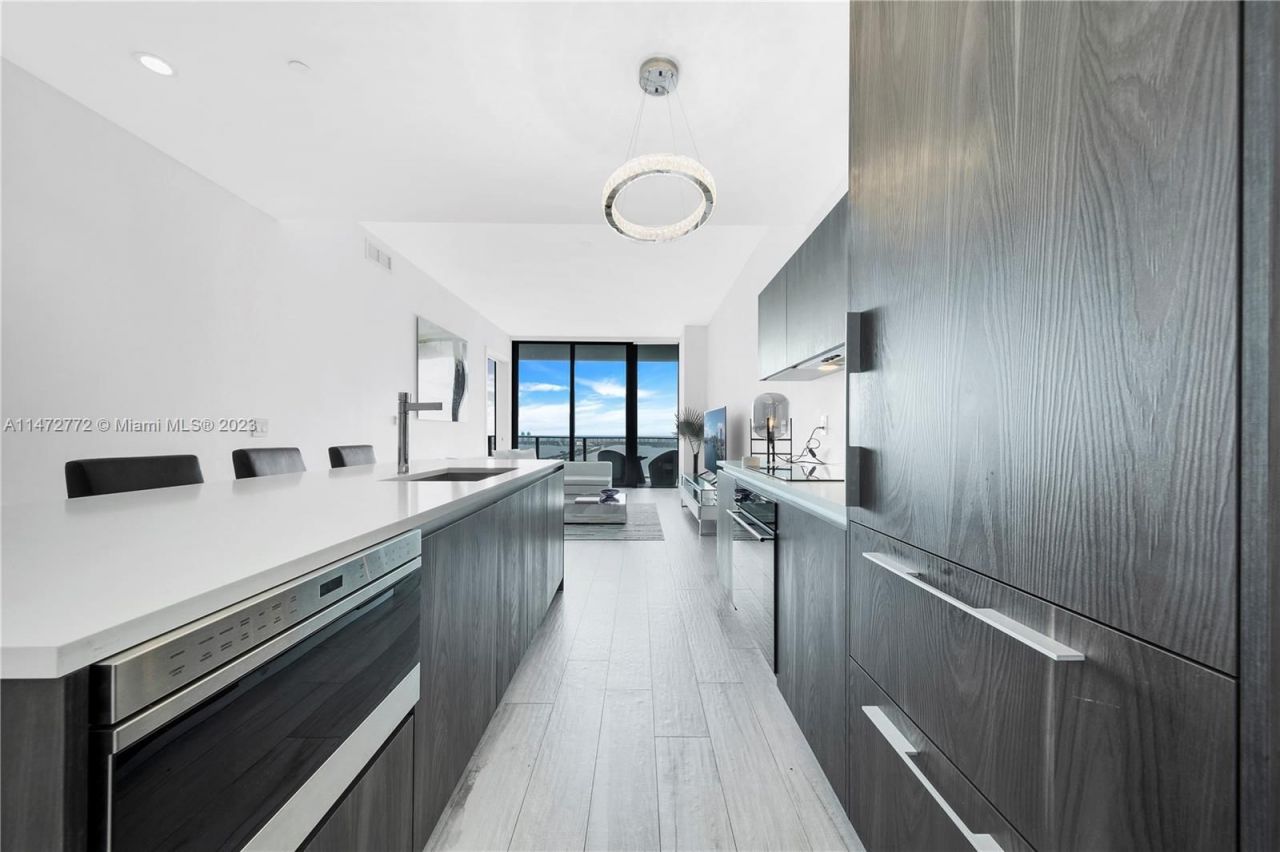 Квартира в Майами, США, 100 м2 фото 3