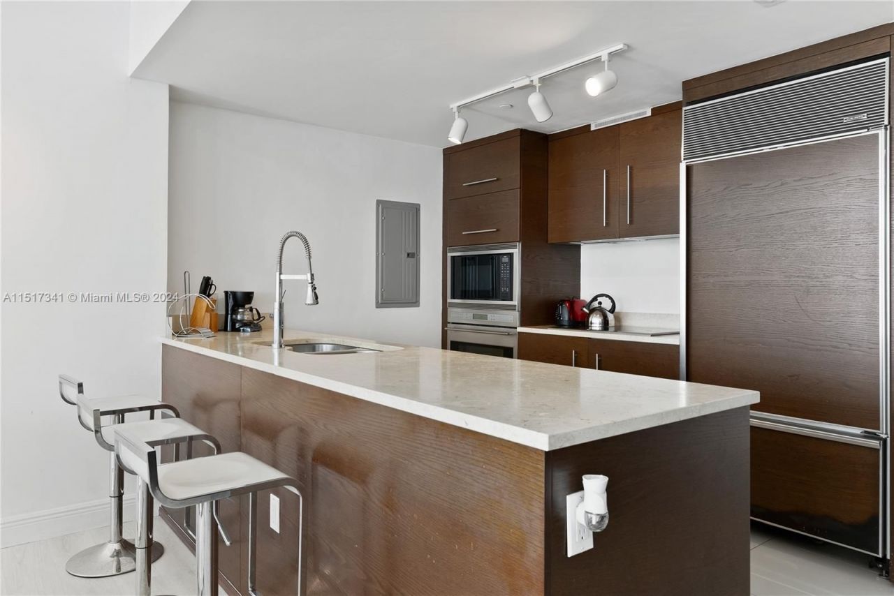Квартира в Майами, США, 120 м2 фото 2