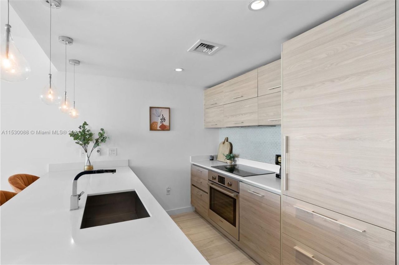 Квартира в Майами, США, 100 м2 фото 5