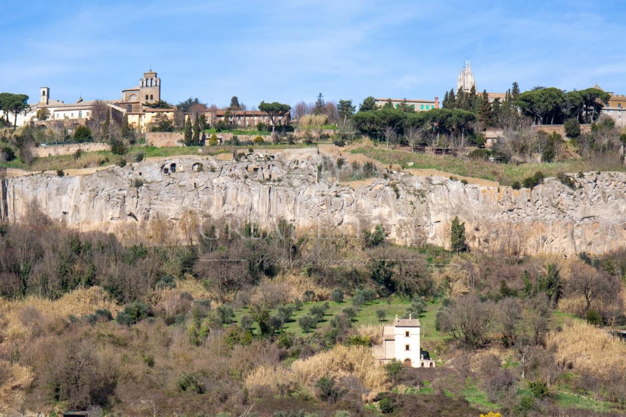 Дом в Орвието, Италия, 361.2 м2 фото 5