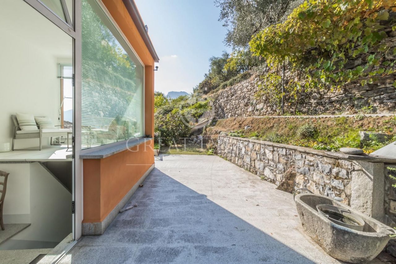 Апартаменты в Комо, Италия, 350 м2 фото 5