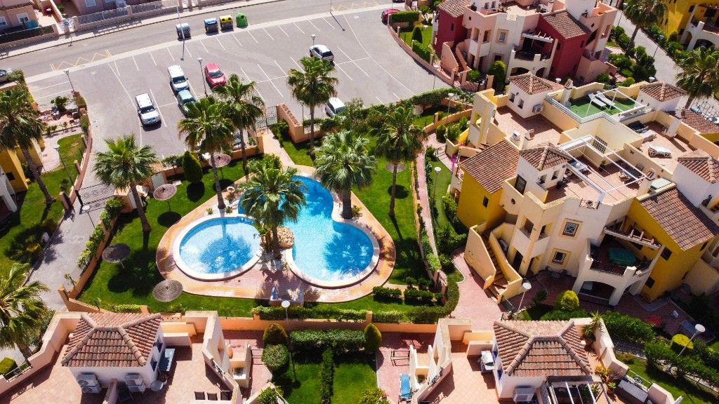 Апартаменты в Пунта Приме, Испания, 65 м2 фото 3