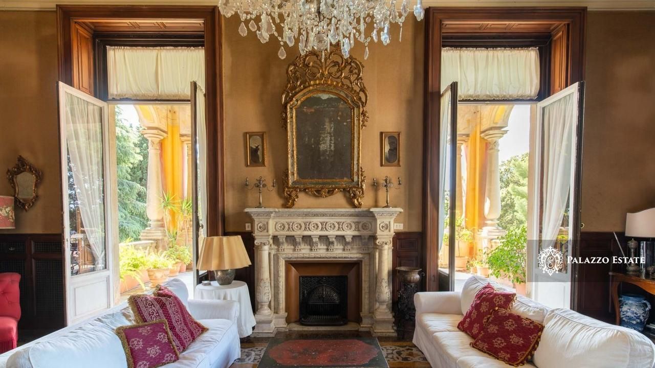 Апартаменты в Генуе, Италия, 600 м2 фото 2