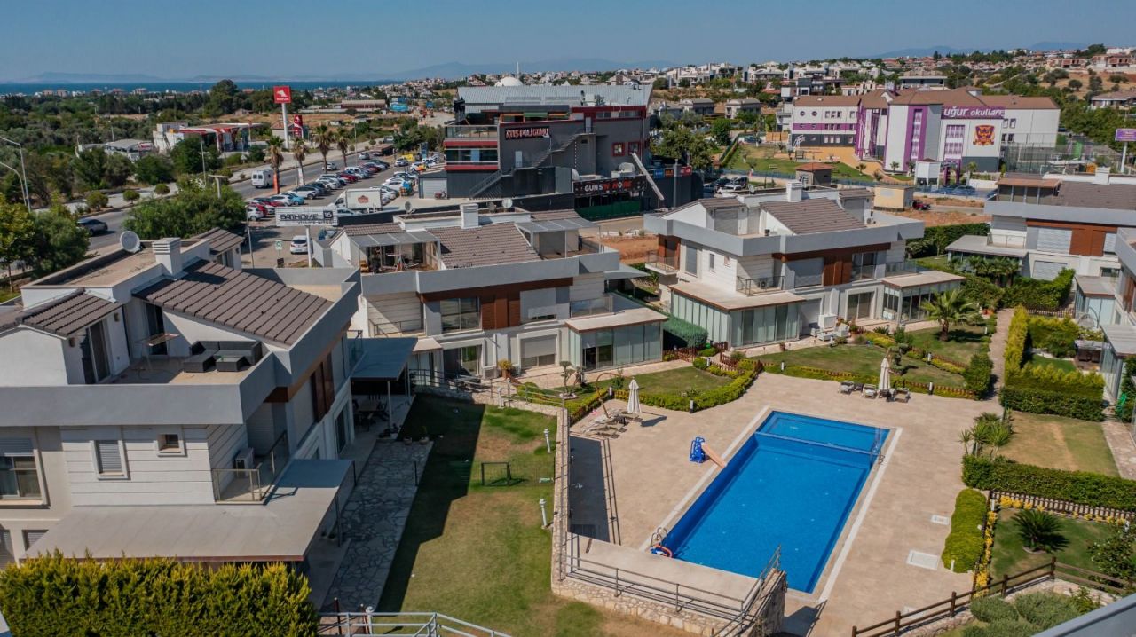 Вилла в Измире, Турция, 250 м2 фото 3