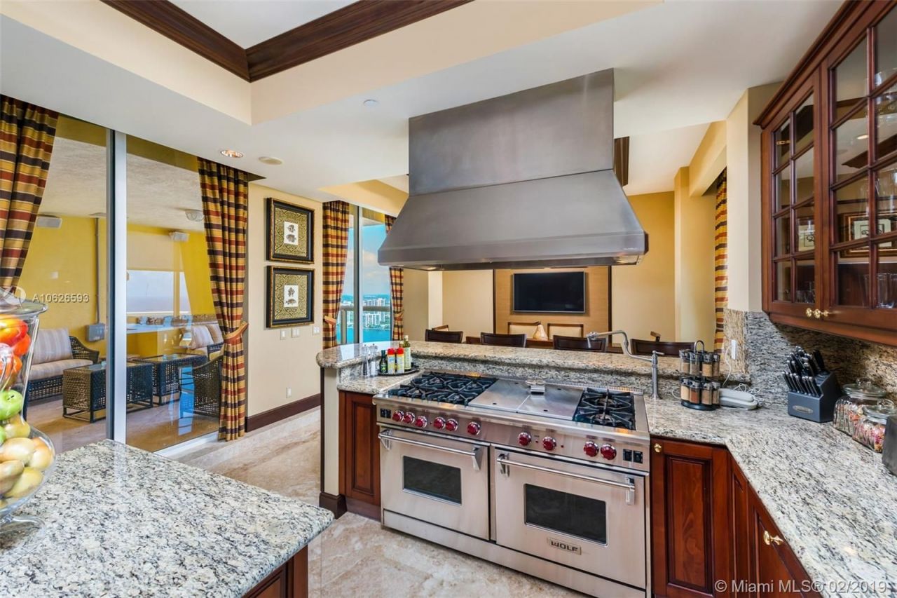 Пентхаус в Майами, США, 520 м2 фото 4