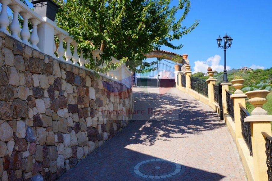 Вилла в Вентимилье, Италия, 220 м2 фото 2