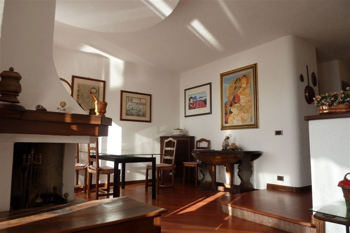 Квартира у озера Маджоре, Италия, 125 м2 фото 3