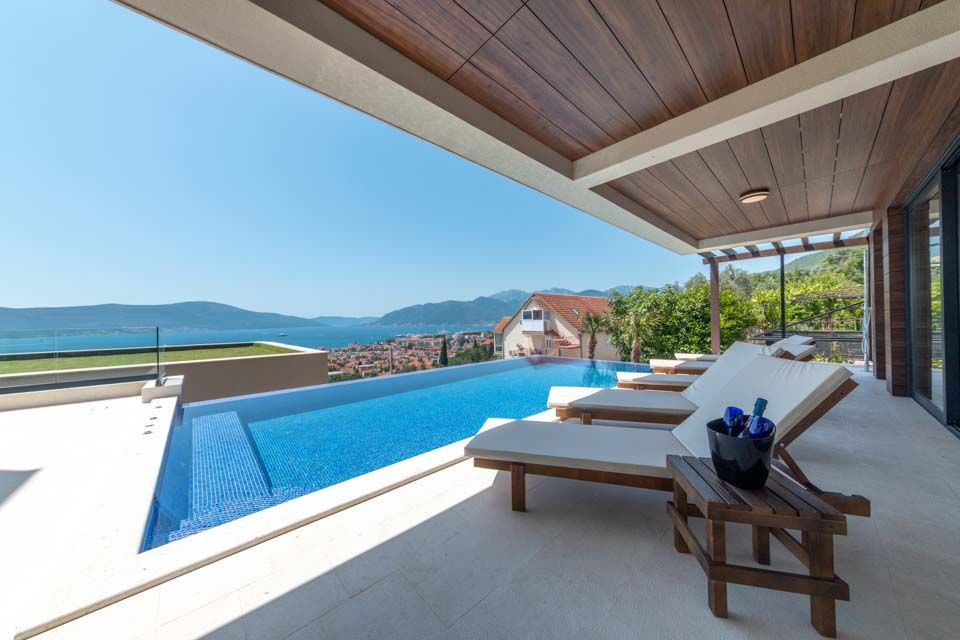 Вилла в Тивате, Черногория, 490 м2 фото 4