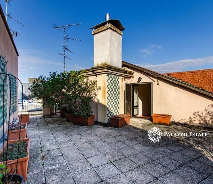Апартаменты в Милане, Италия, 240 м2 фото 2