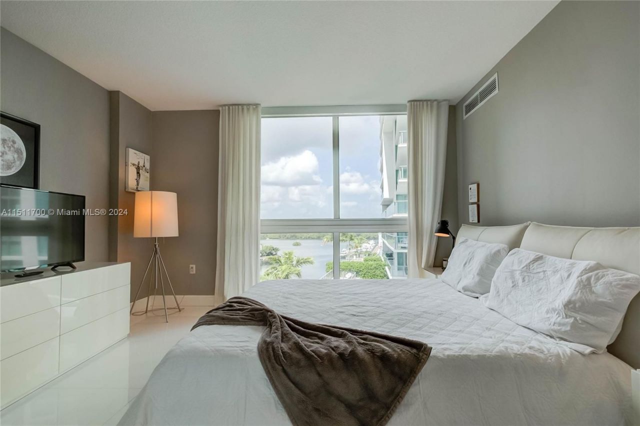 Квартира в Майами, США, 130 м2 фото 2