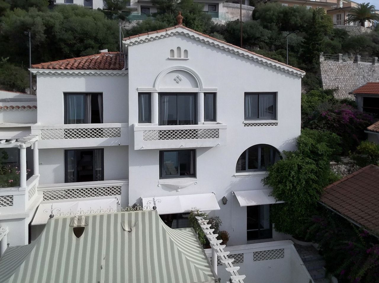 Вилла в Рокбрюн-Кап-Мартен, Франция, 450 м2 фото 2