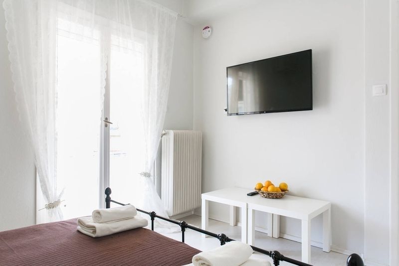 Студия в Афинах, Греция, 30 м2 фото 3
