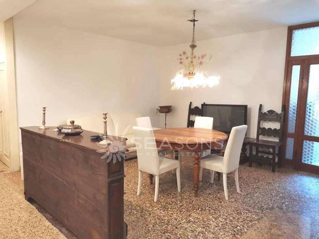 Квартира в Венеции, Италия, 90 м2 фото 3