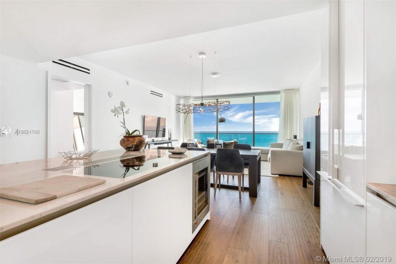 Квартира в Майами, США, 145 м2 фото 2