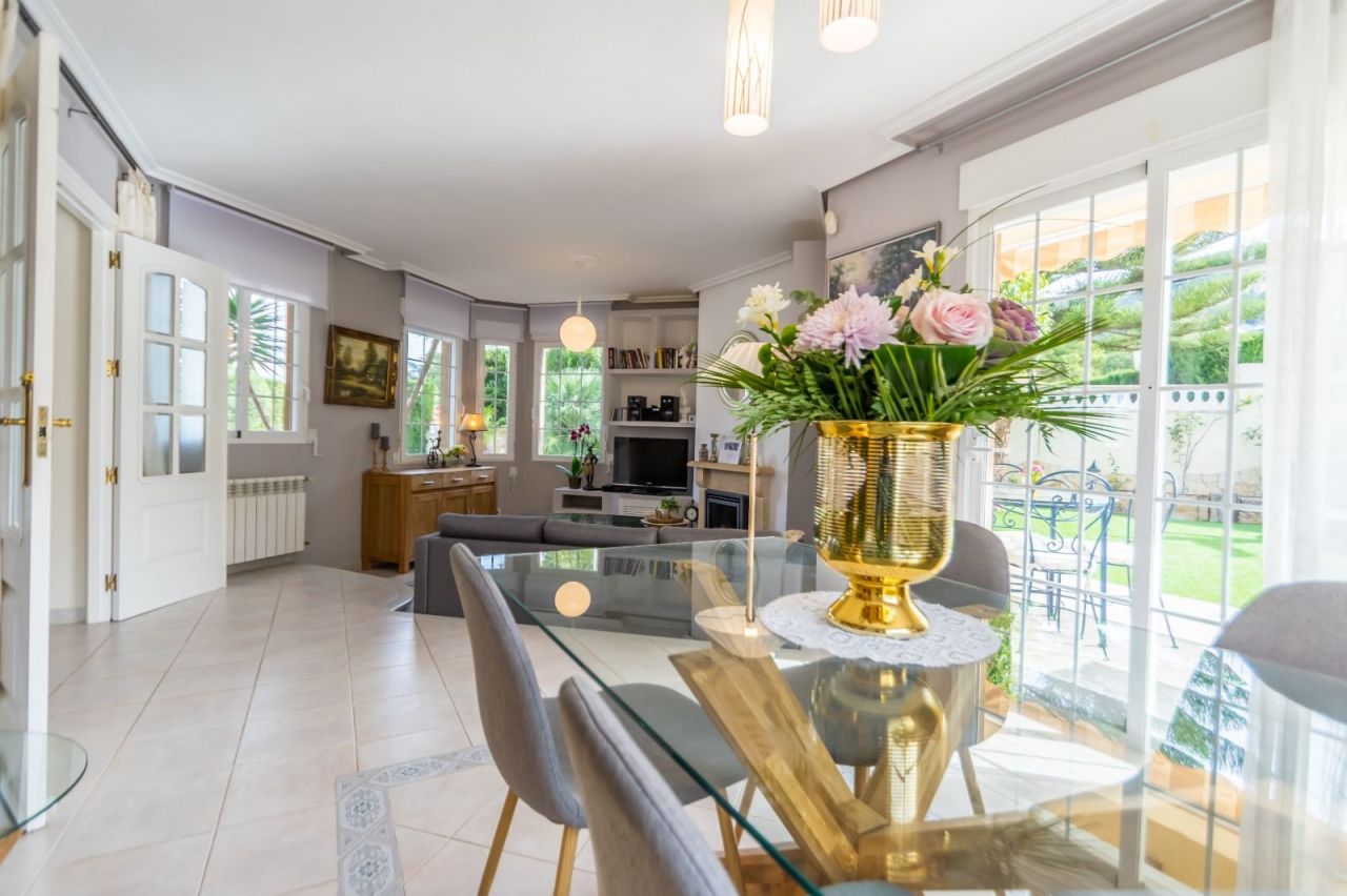 Вилла в Л'Альбире, Испания, 204 м2 фото 2