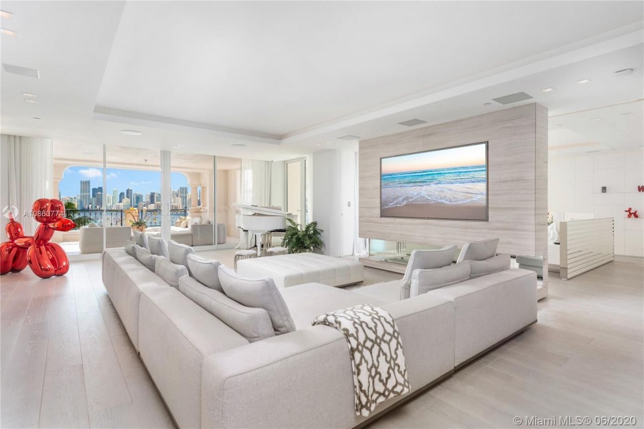 Квартира в Майами, США, 350 м2 фото 2