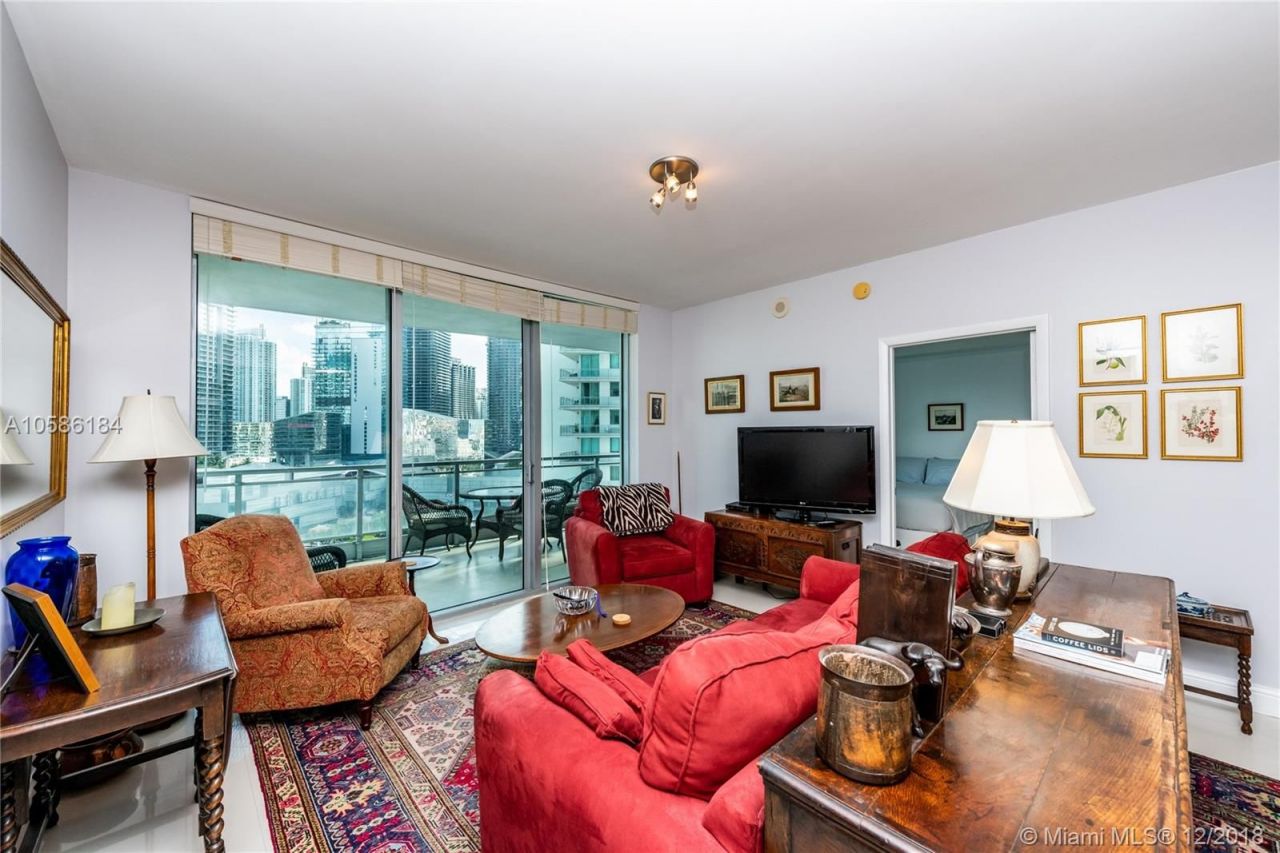 Апартаменты в Майами, США, 110 м2 фото 2