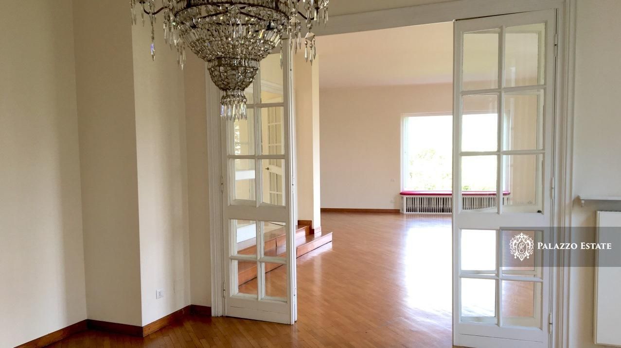 Вилла у озера Комо, Италия, 360 м2 фото 4