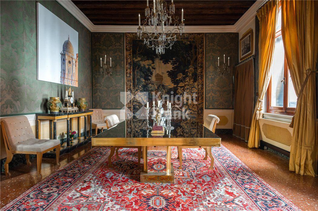 Особняк в Венеции, Италия, 740 м2 фото 3