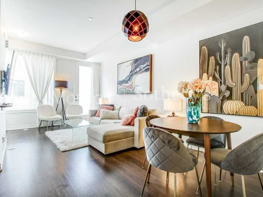 Апартаменты в Торонто, Канада, 111 м2 фото 4