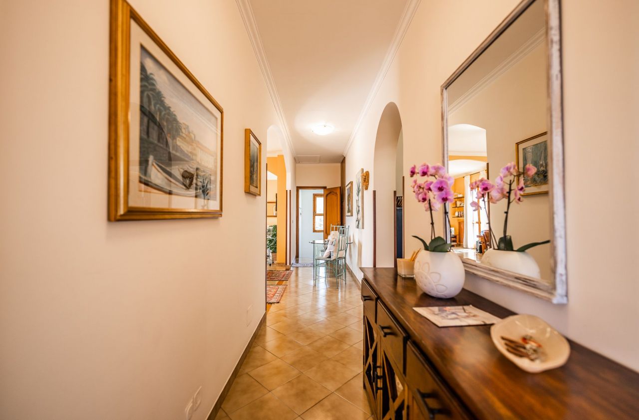 Вилла в Сан-Ремо, Италия, 310 м2 фото 5