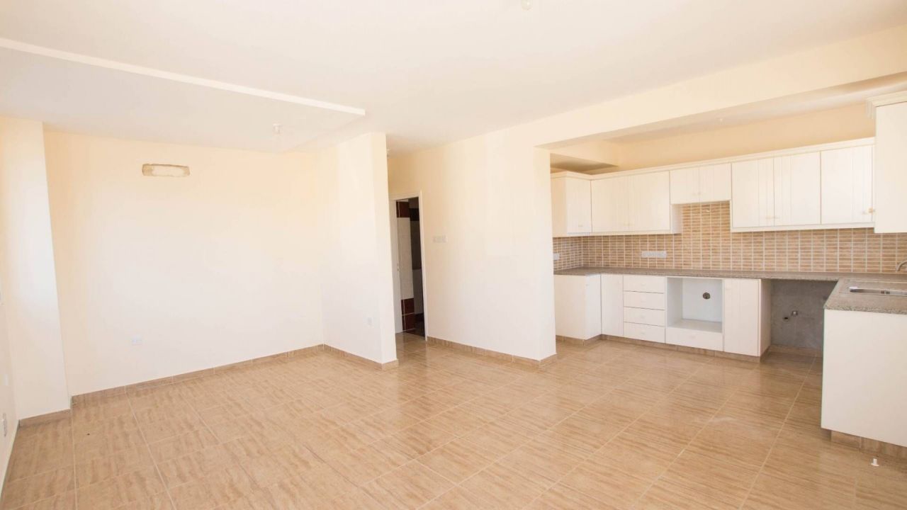 Апартаменты в Протарасе, Кипр, 70 м2 фото 2