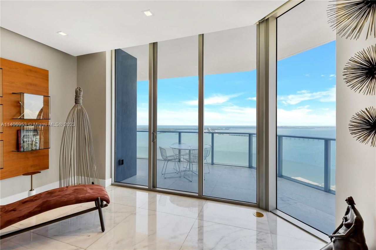 Квартира в Майами, США, 230 м2 фото 2