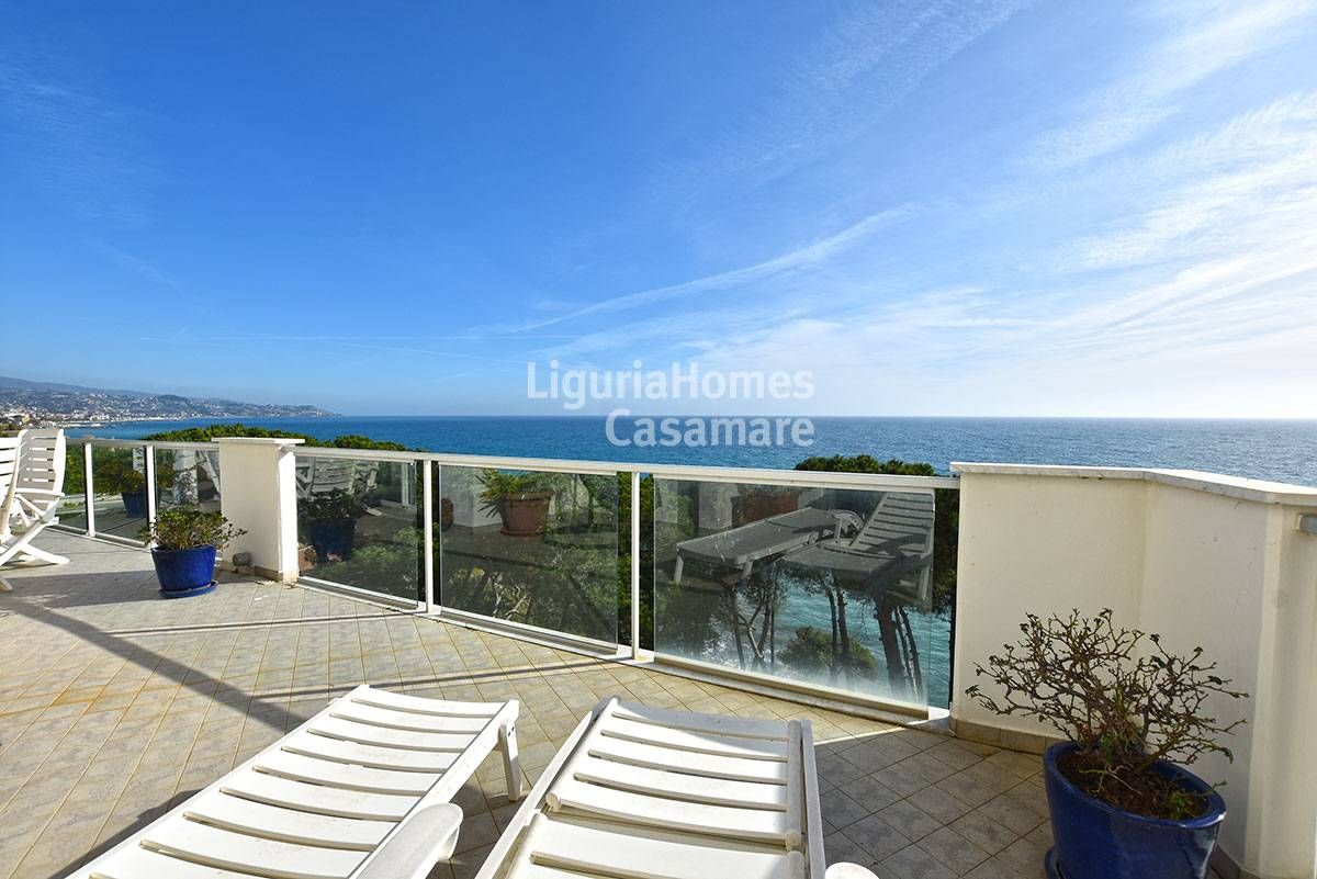 Вилла в Сан-Ремо, Италия, 264 м2 фото 3
