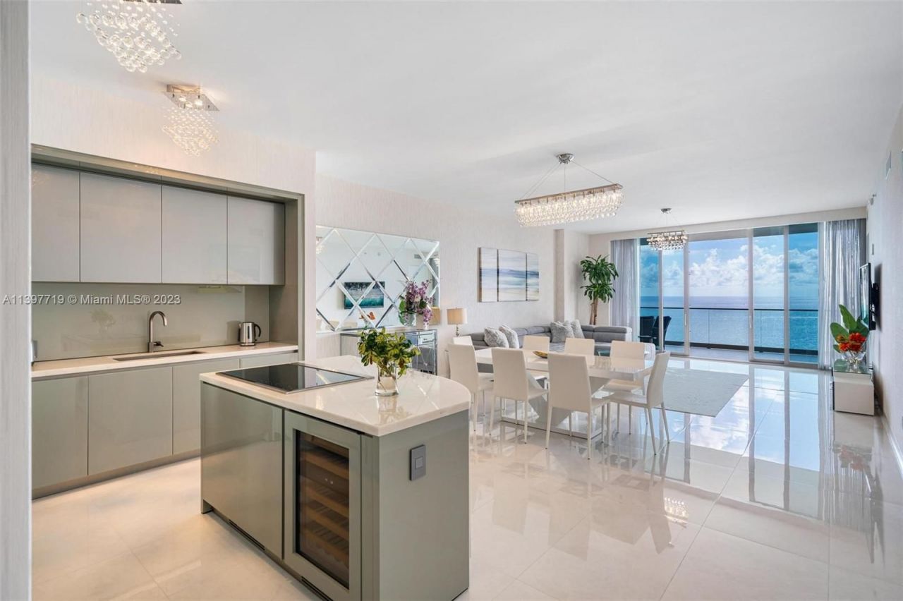 Квартира в Майами, США, 200 м2 фото 3